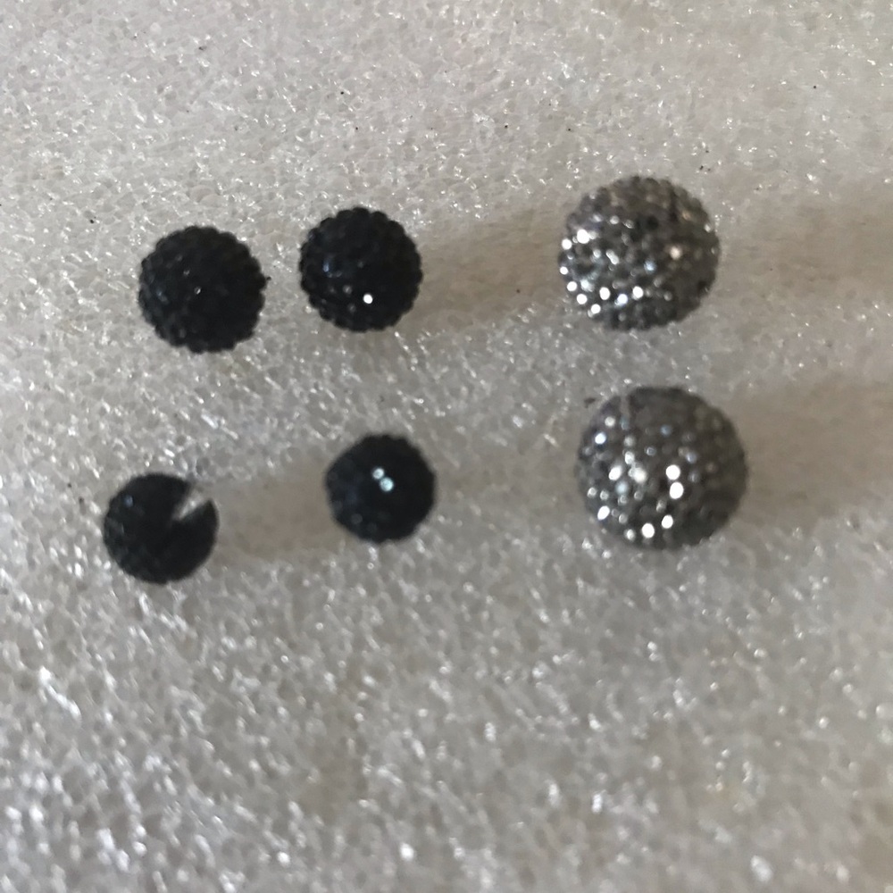 Sparkling Round Stud Earrings - Black and Silver